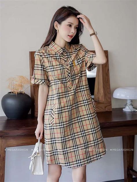 vay soc burberry cho nu|Váy suông Burberry nữ cổ Polo tay ngắn .